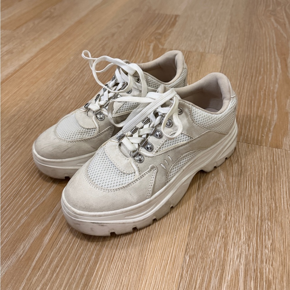 H&M Chunky Lace-Up Sneakers in Cream